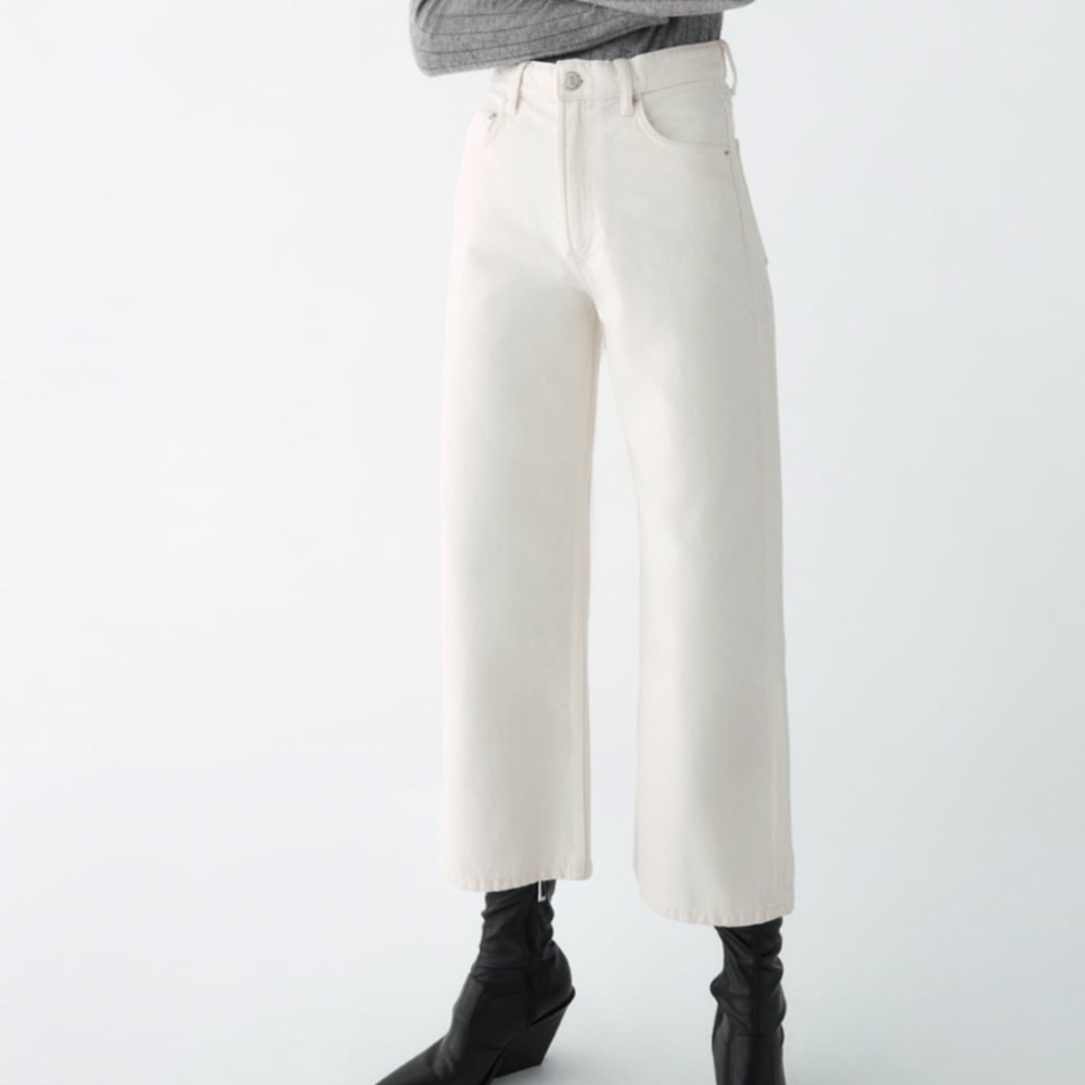 ZARA wide/straight leg jeans